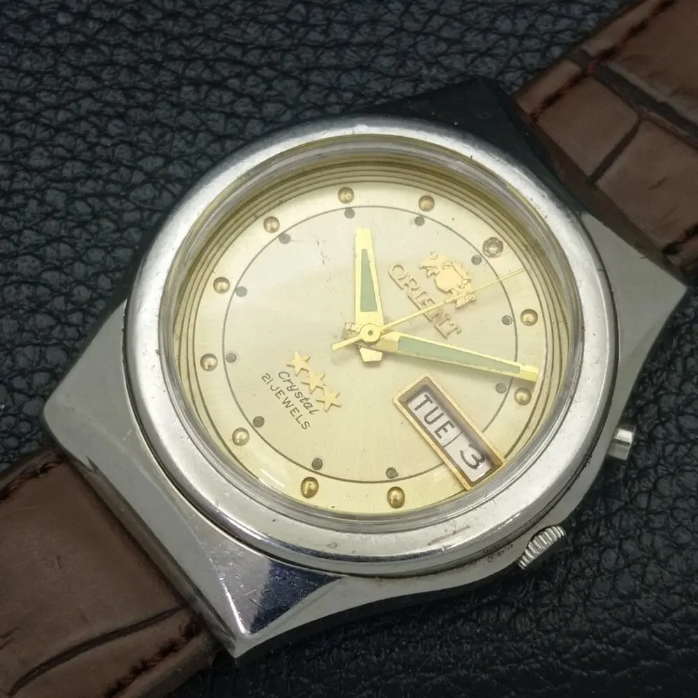 Vintage 1986 Orient Automatic Mens Silver Watch W/daydate & Gold accents